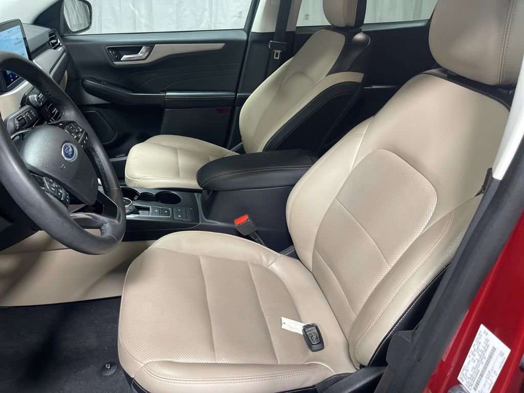 Used 2022 Ford Escape SEL image 21