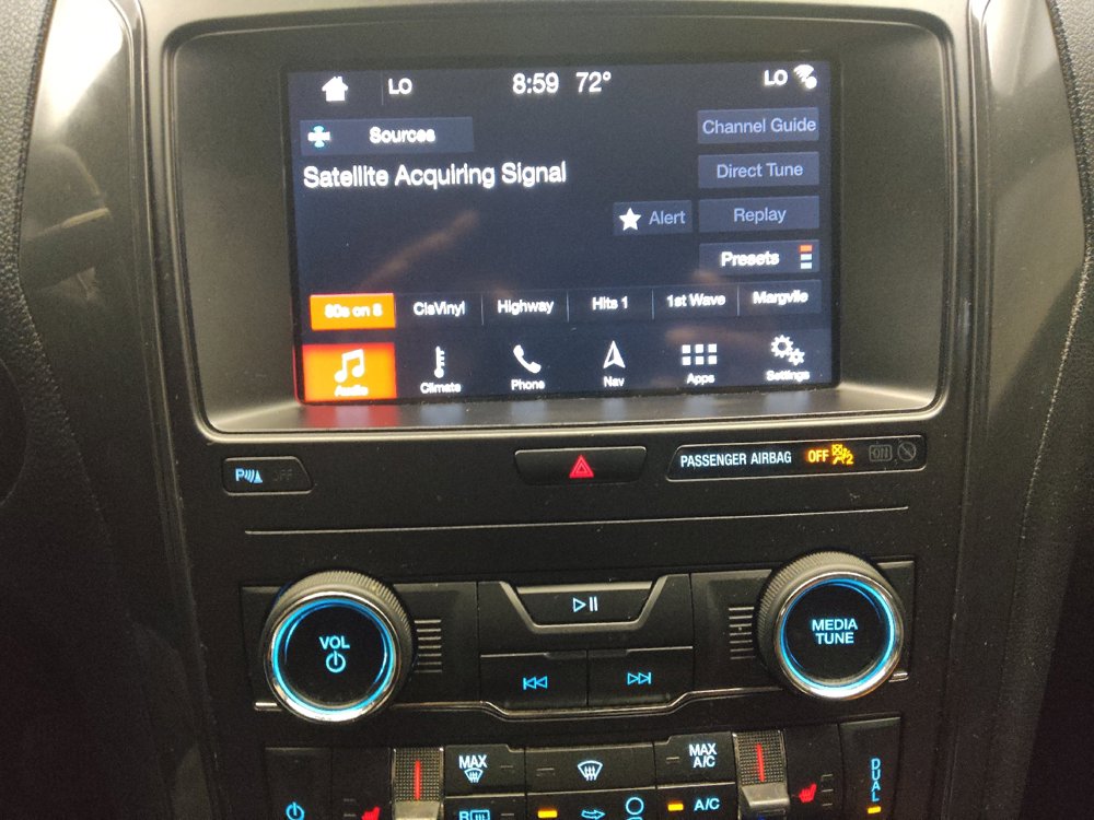 Used 2019 Ford Explorer XLT w/ Equipment Group 202A AWD/4WD image 25