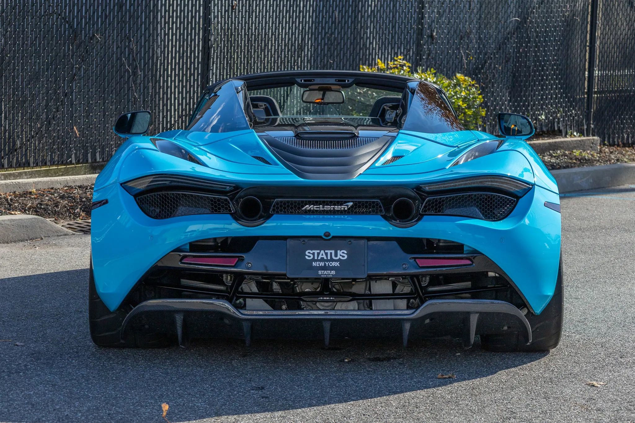 Used 2022 McLaren 720S Spider image 45