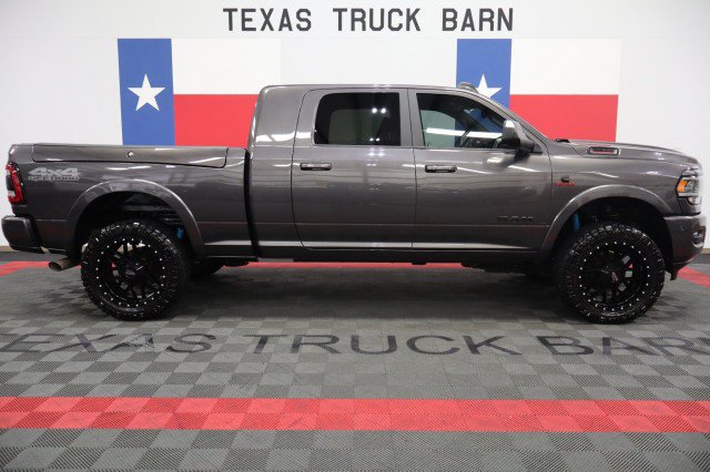 Used 2019 RAM 2500 Laramie w/ Night Edition AWD/4WD image 18