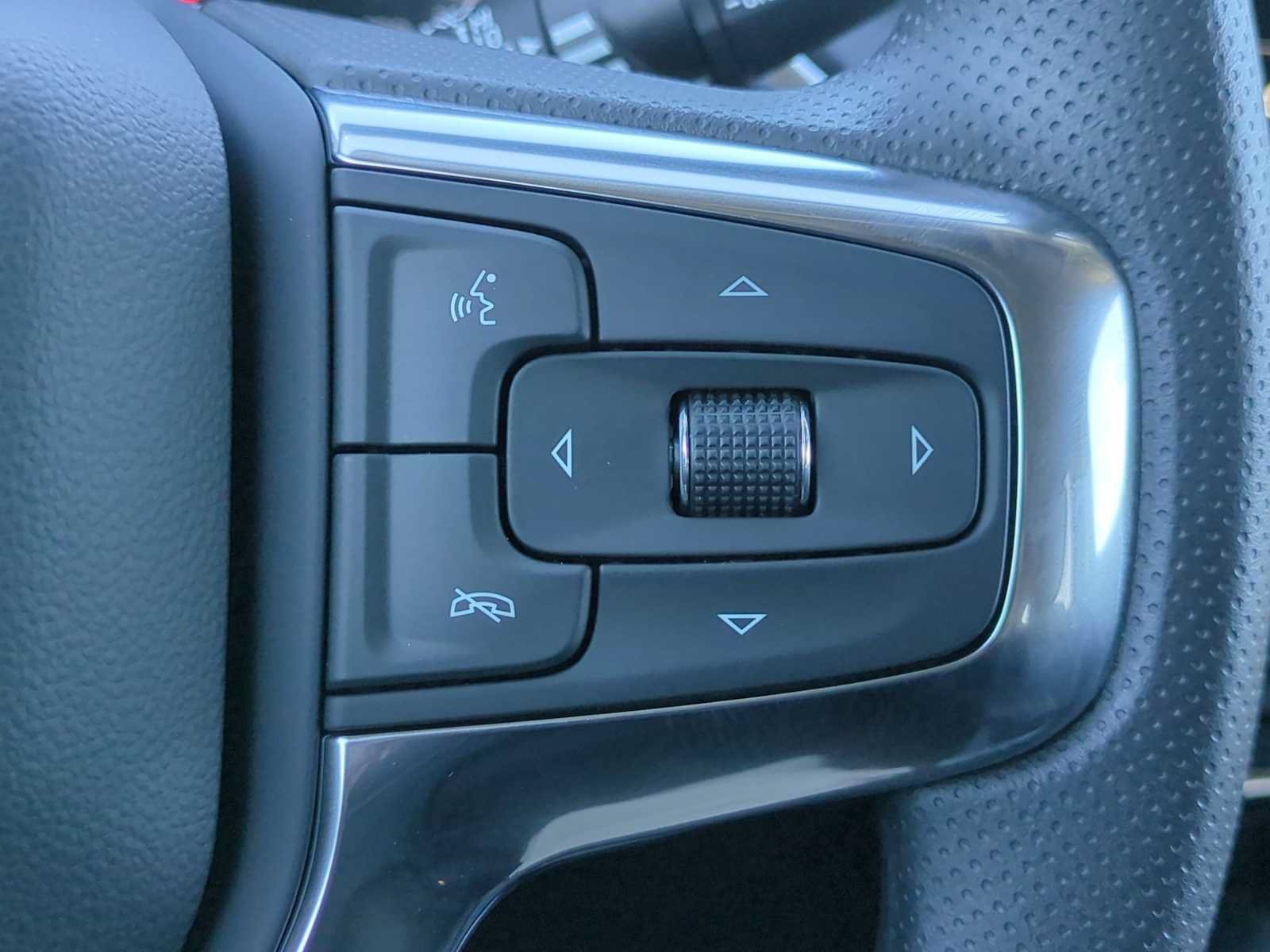 New 2026 Chevrolet Blazer LT FWD image 16