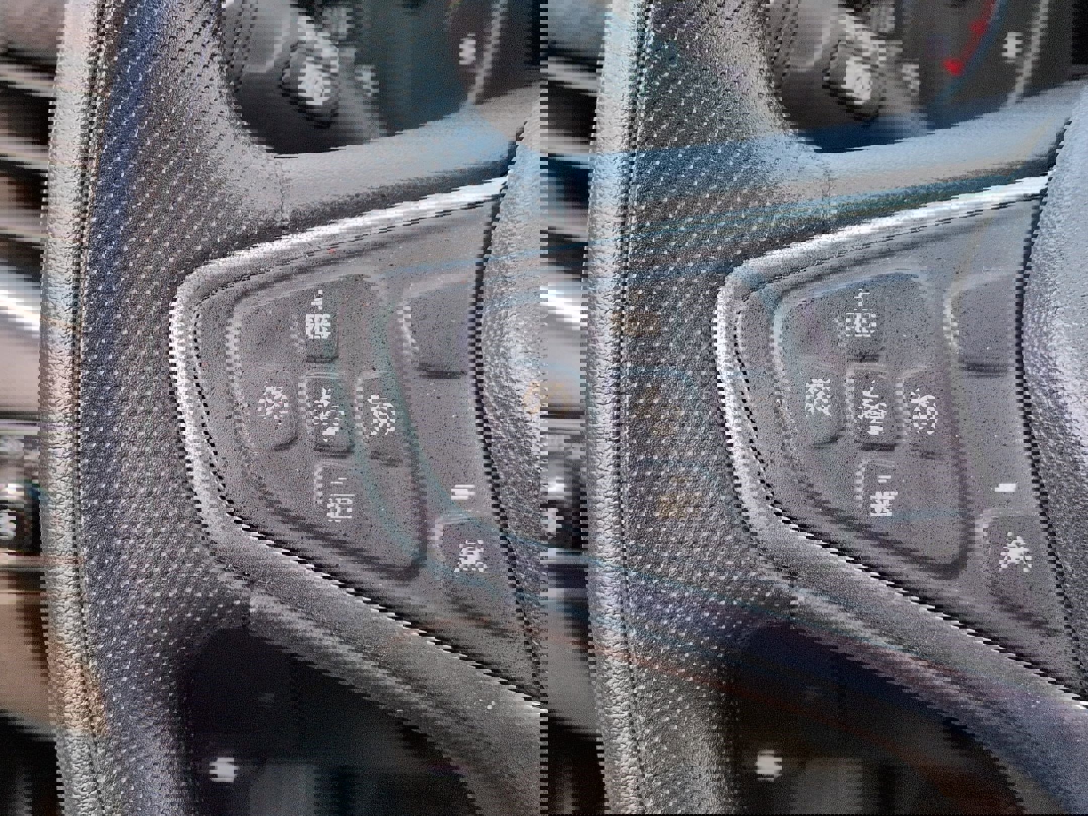 Used 2024 Chevrolet Malibu LS image 18