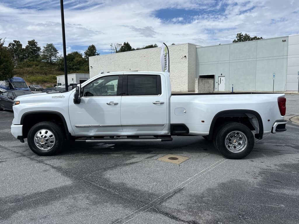 New 2026 Chevrolet Silverado 3500 High Country w/ High Country Premium Package image 5
