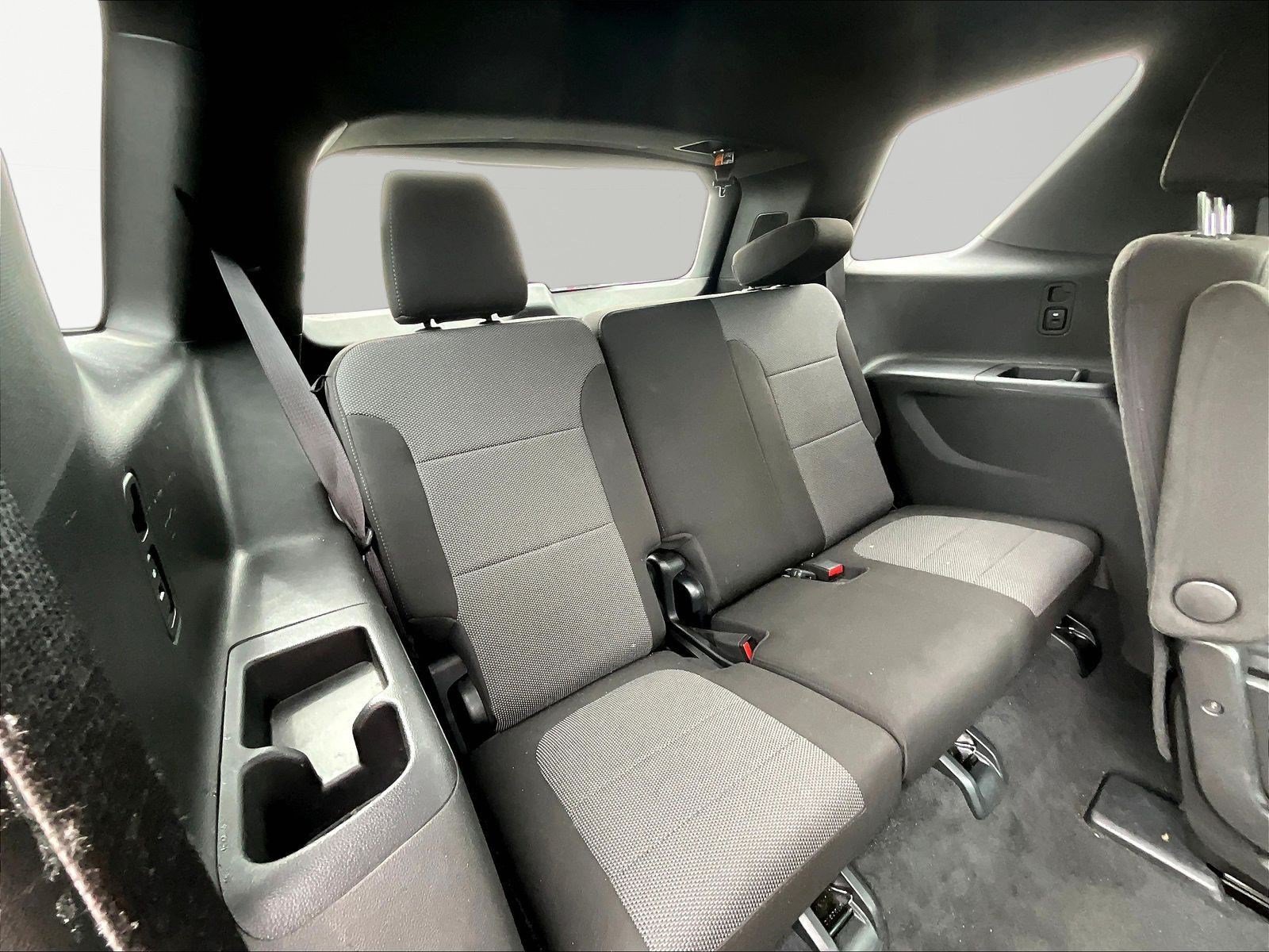 Used 2023 Chevrolet Traverse LT FWD image 25