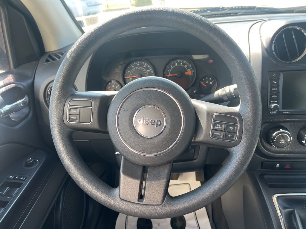 Used 2016 Jeep Compass Sport w/ Power Value Group image 11