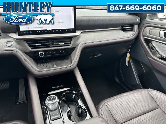 Used 2025 Ford Explorer Platinum w/ Ultimate Package image 21