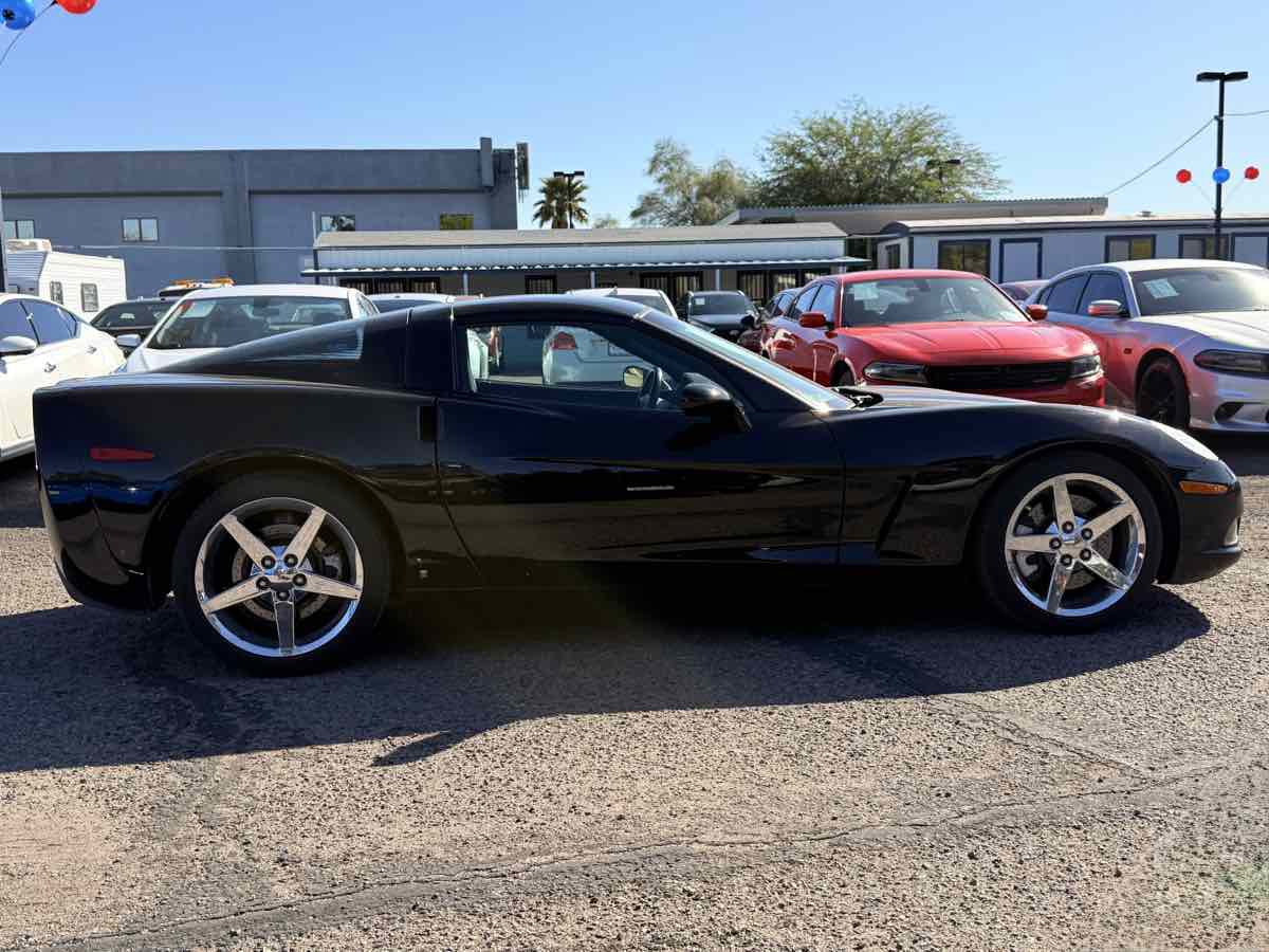 Used 2008 Chevrolet Corvette w/ Z51 Performance Package image 10