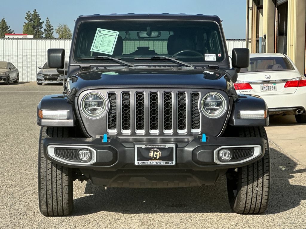 Used 2022 Jeep Wrangler Unlimited Sahara w/ Cold Weather Group AWD/4WD image 9