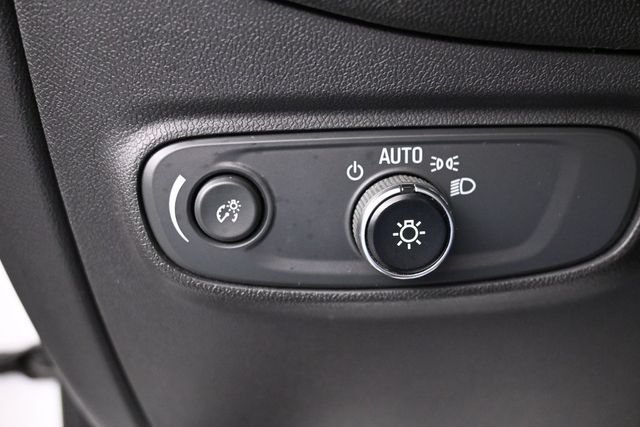 Used 2022 Chevrolet Equinox RS w/ RS Leather Package AWD/4WD image 26