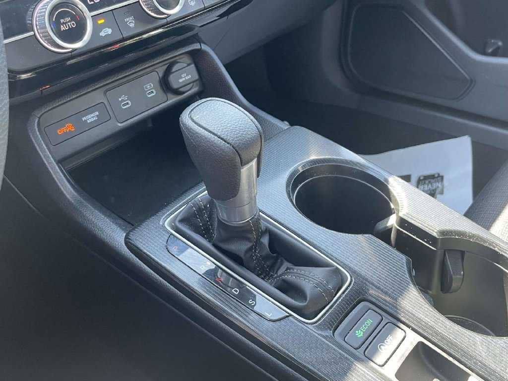 Used 2025 Honda Civic LX image 32