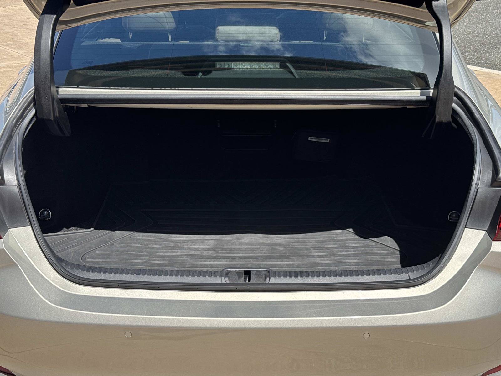 Used 2023 Lexus ES 350 w/ Premium Package FWD image 5