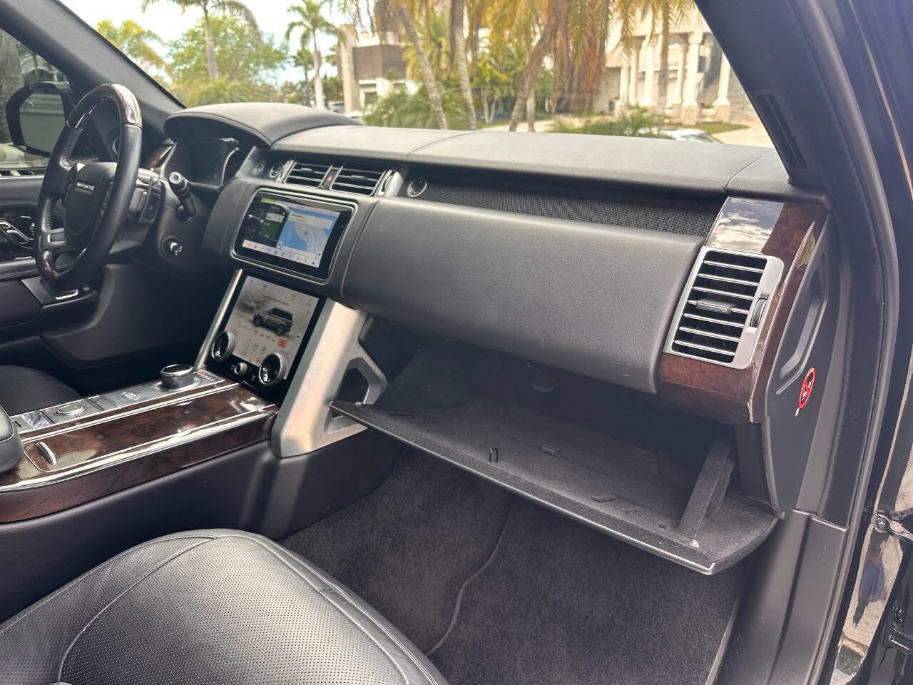 Used 2019 Land Rover Range Rover Long Wheelbase Supercharged image 52