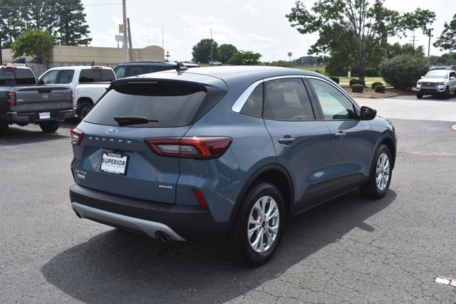 Used 2023 Ford Escape Active w/ Tech Pack #1 AWD/4WD image 5