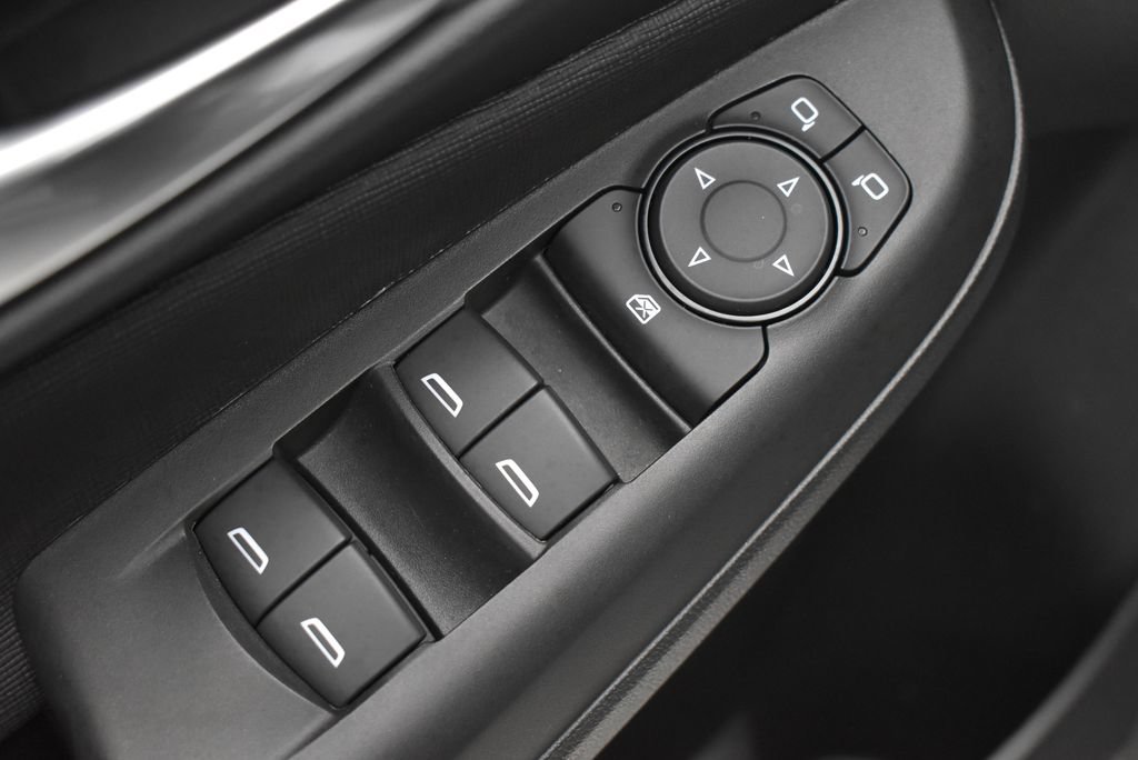Used 2025 Buick Envista Preferred FWD image 11