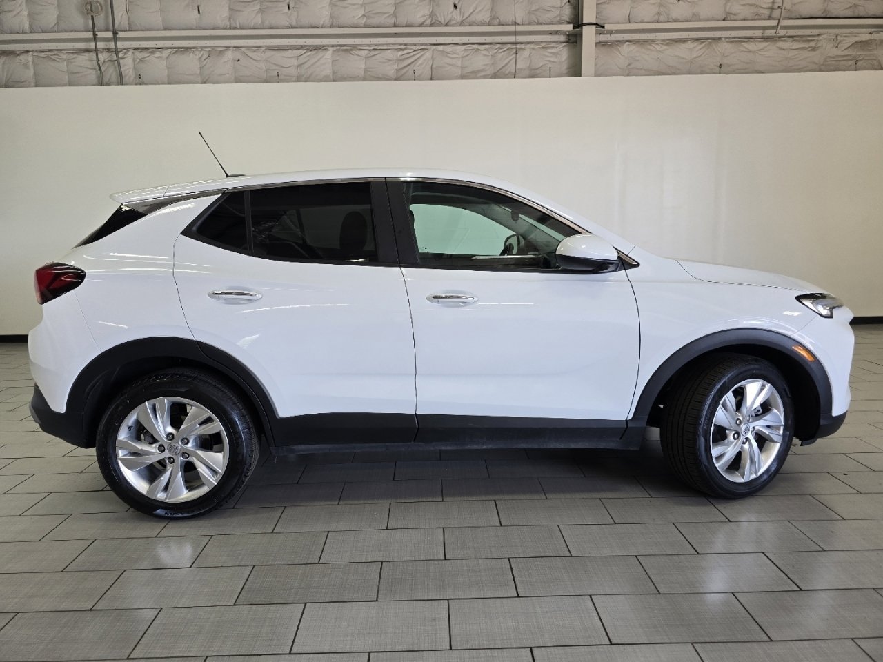 Used 2025 Buick Encore GX Preferred FWD image 15