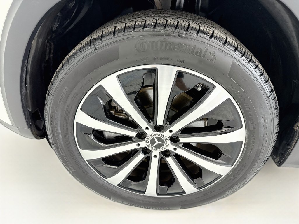Used 2023 Mercedes-Benz GLB 250 image 28