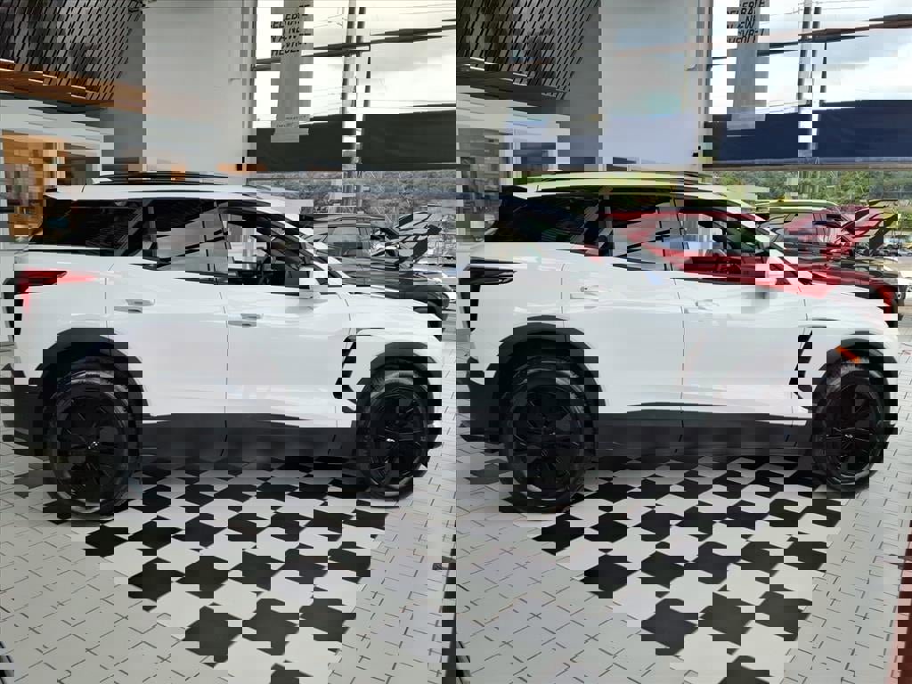 New 2025 Chevrolet Blazer EV LT AWD/4WD image 6