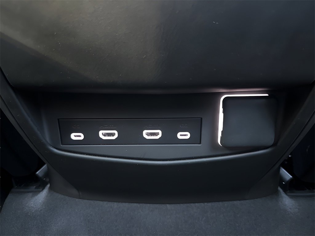 Used 2023 Cadillac Escalade Sport Platinum image 59