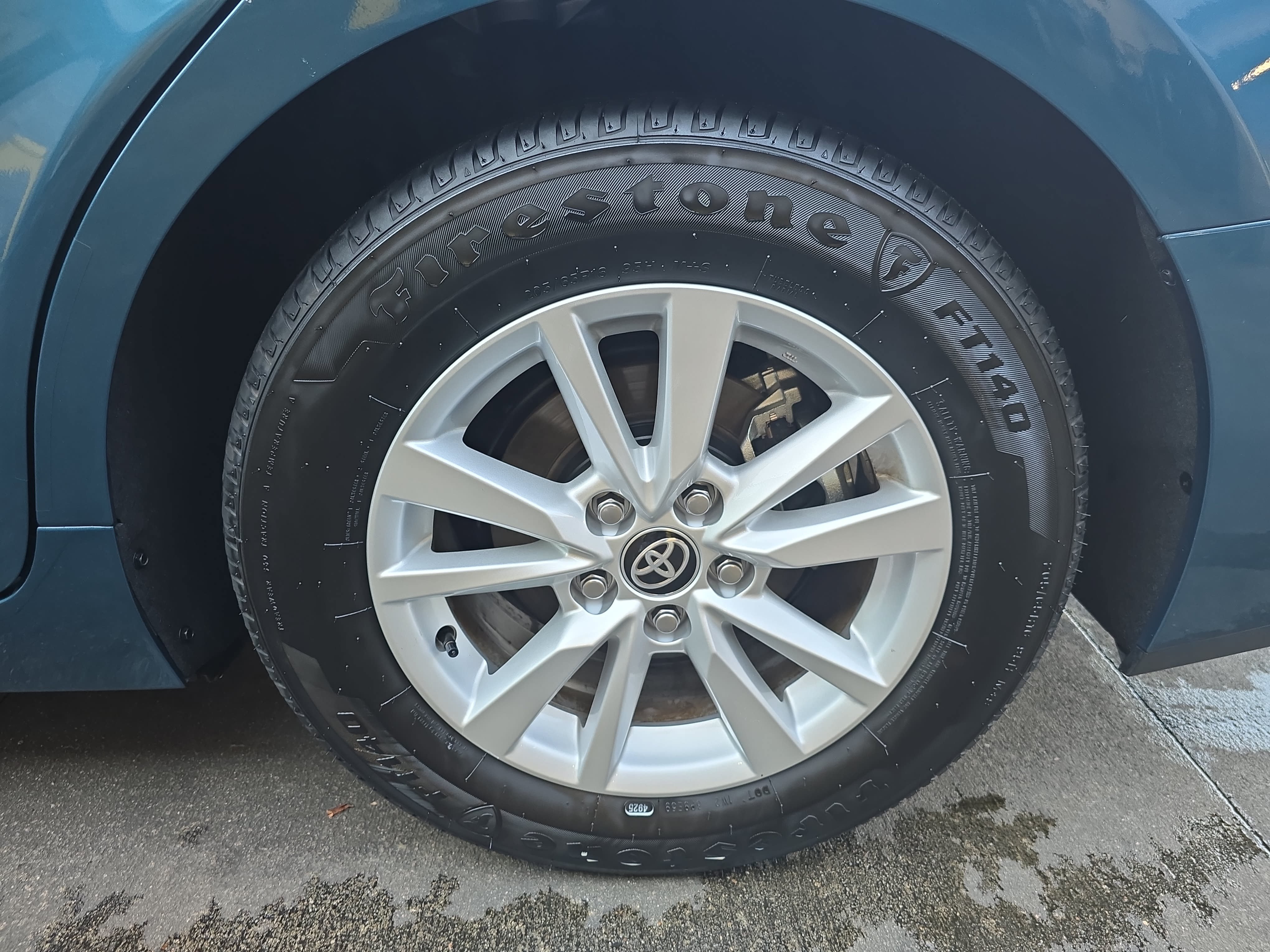 Used 2026 Toyota Camry LE FWD image 31