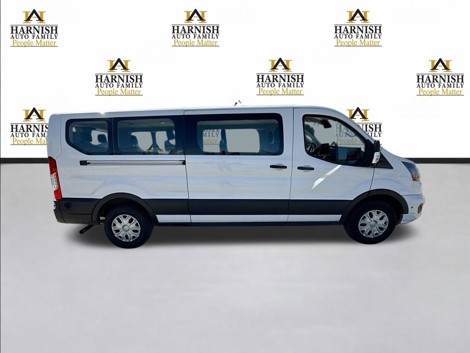 Used 2024 Ford Transit 350 XLT RWD image 6
