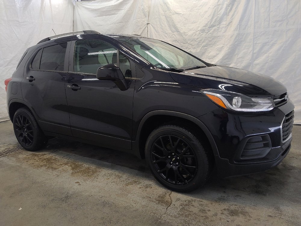 Used 2021 Chevrolet Trax LT w/ Sport Edition image 11