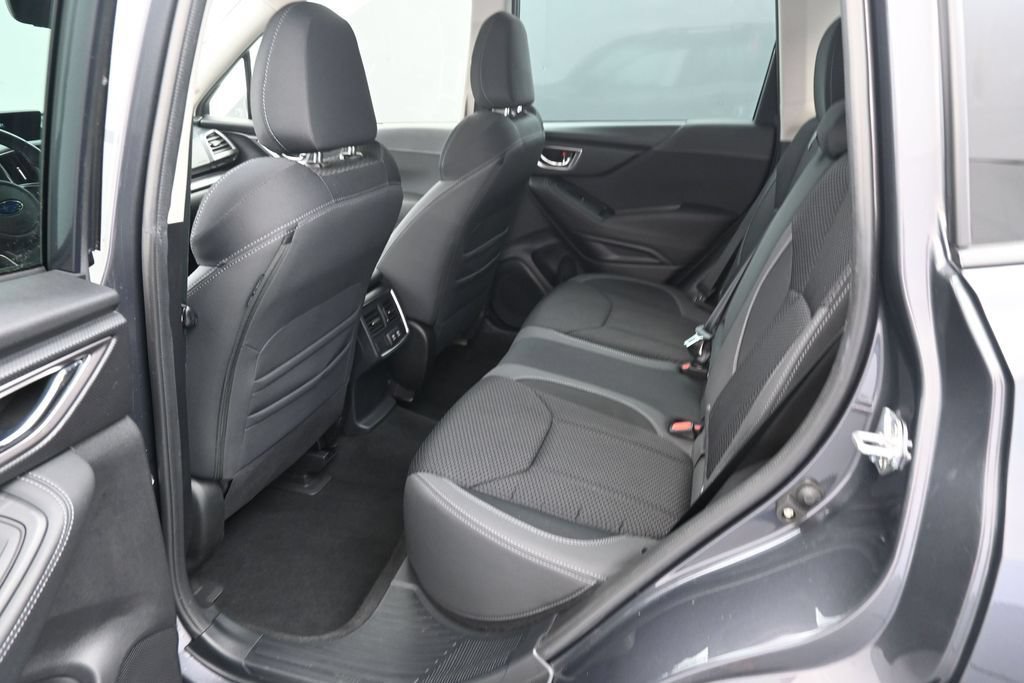 Used 2023 Subaru Forester Premium AWD/4WD image 19