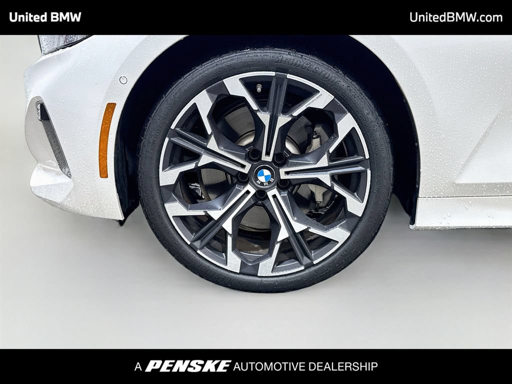 Certified 2026 BMW 330i Sedan RWD image 2