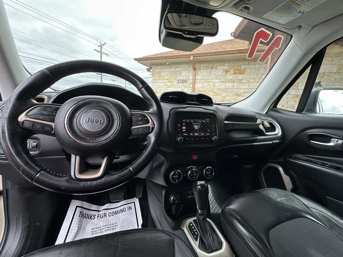 Used 2017 Jeep Renegade Trailhawk image 9