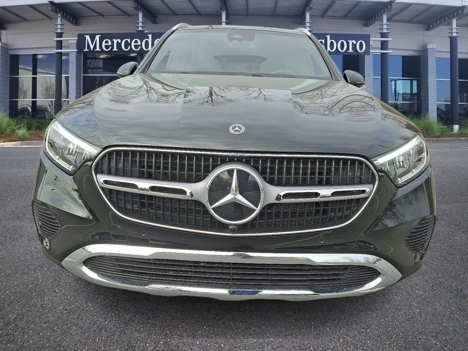 Certified 2025 Mercedes-Benz GLC 300 4MATIC image 2