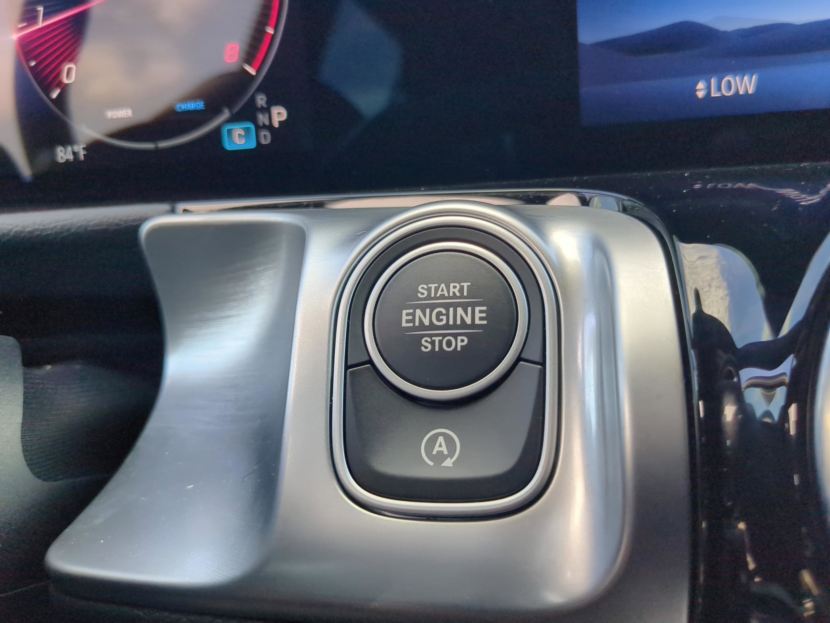 Certified 2025 Mercedes-Benz GLB 250 image 26