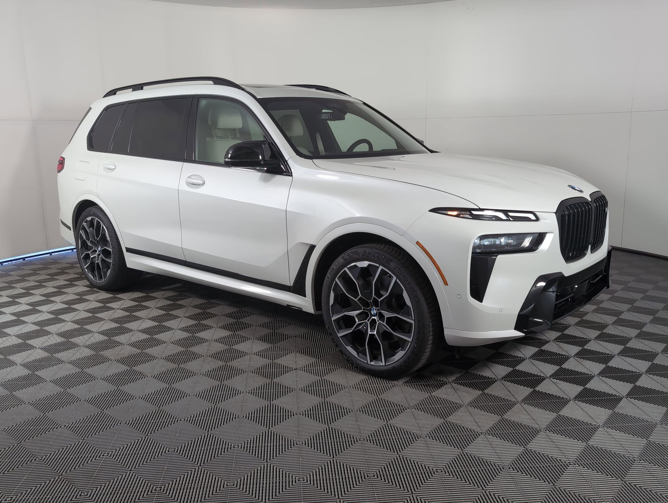 New 2026 BMW X7 M60i image 6