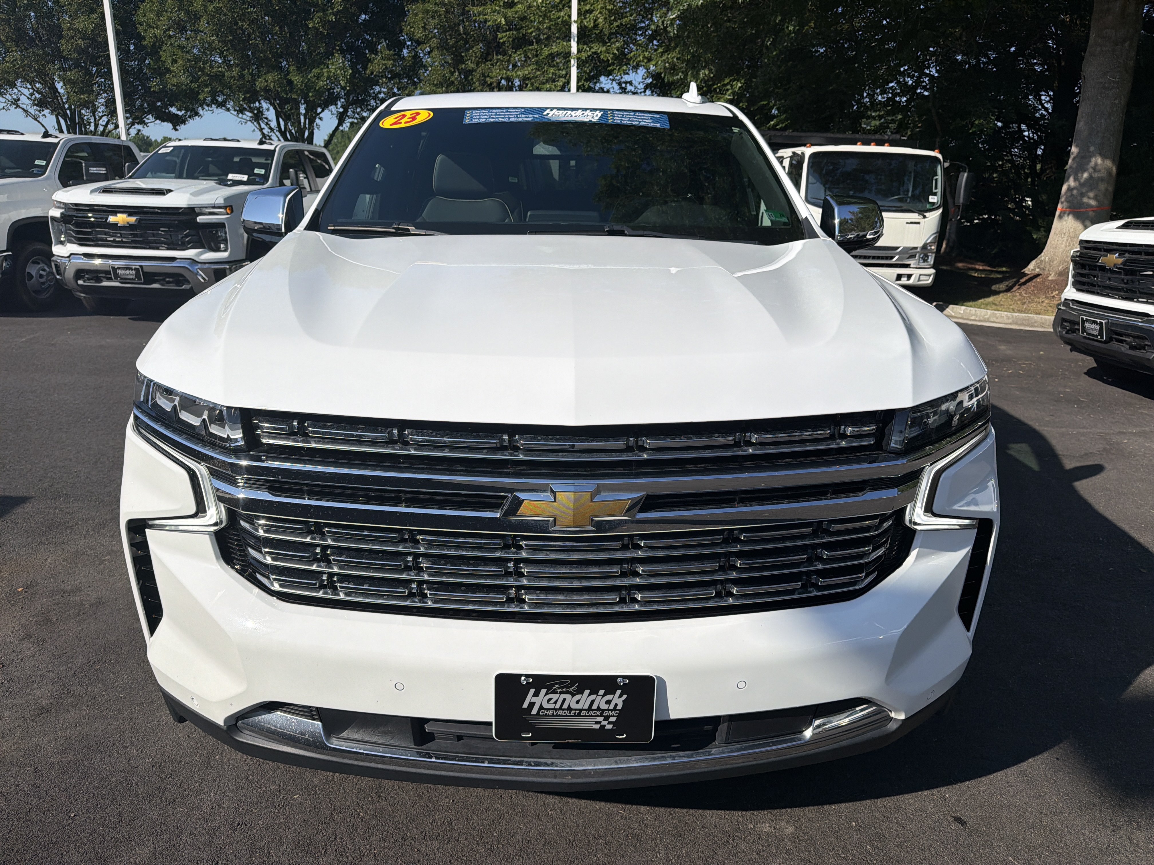 Used 2023 Chevrolet Suburban Premier AWD/4WD image 3
