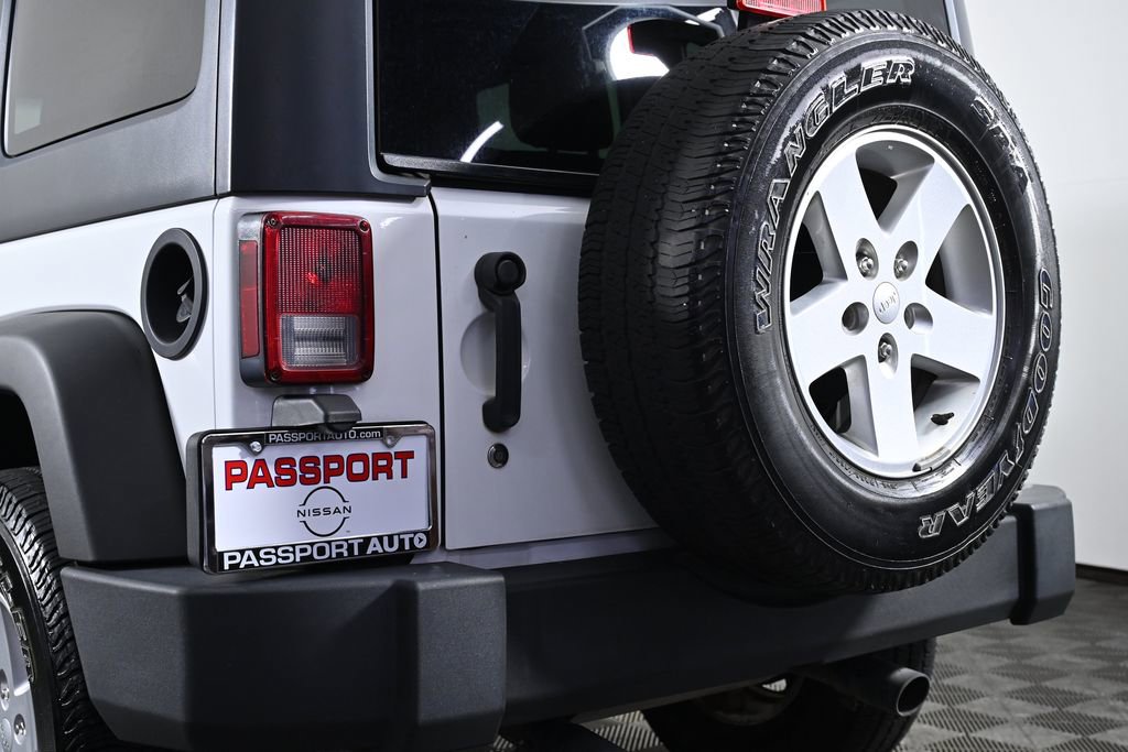 Used 2018 Jeep Wrangler Unlimited Sport S image 8