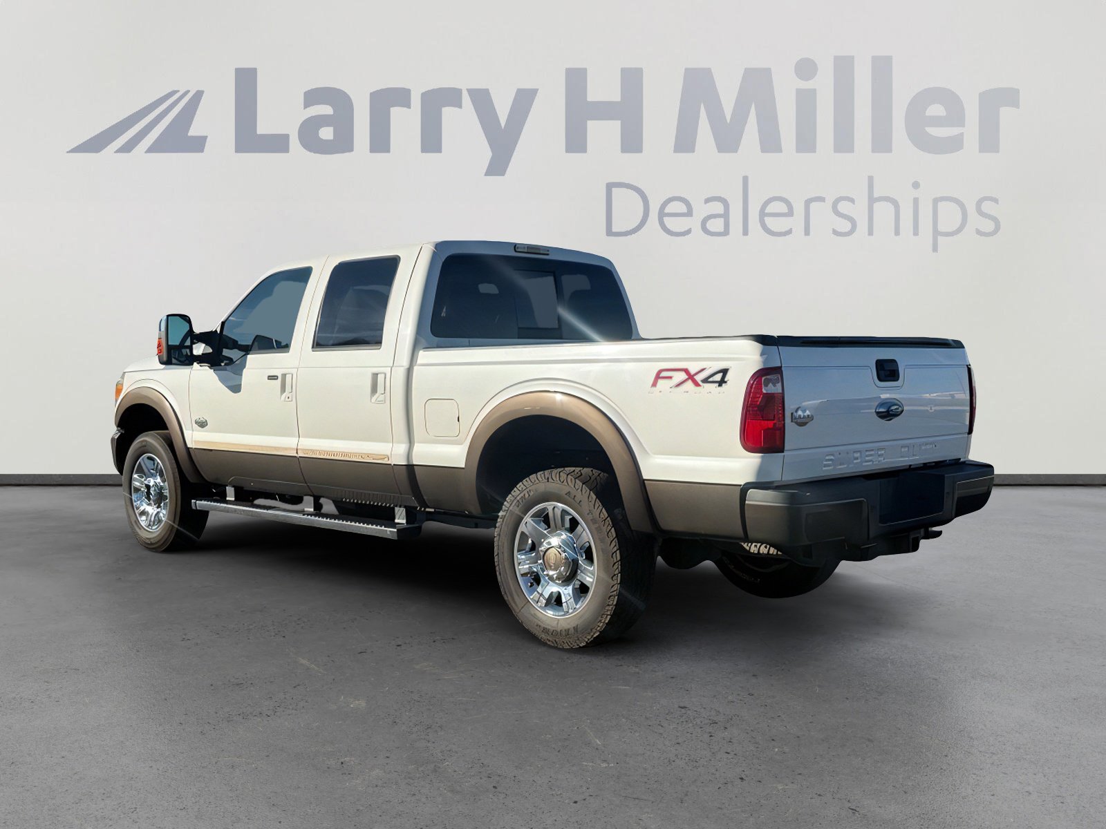 Used 2016 Ford F350 King Ranch w/ FX4 Off-Road Package AWD/4WD image 4