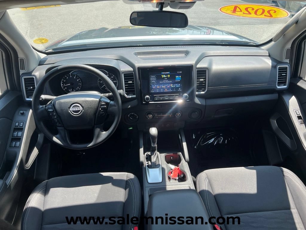 Used 2024 Nissan Frontier SV AWD/4WD image 17