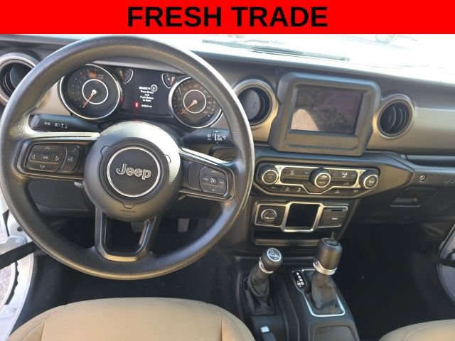 Used 2022 Jeep Wrangler Sport AWD/4WD image 12