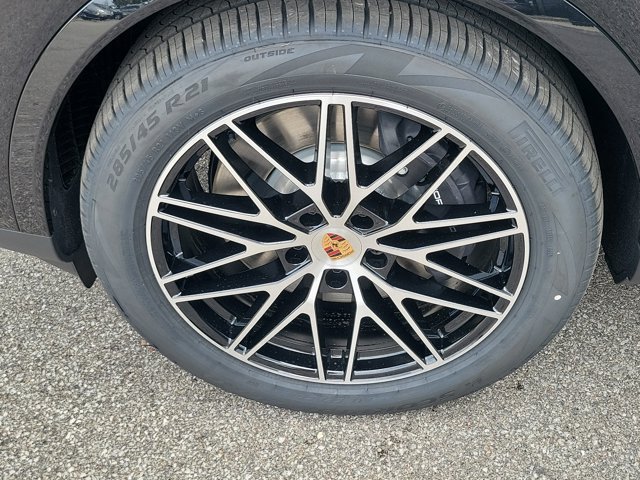 New 2026 Porsche Cayenne E-Hybrid AWD/4WD image 14
