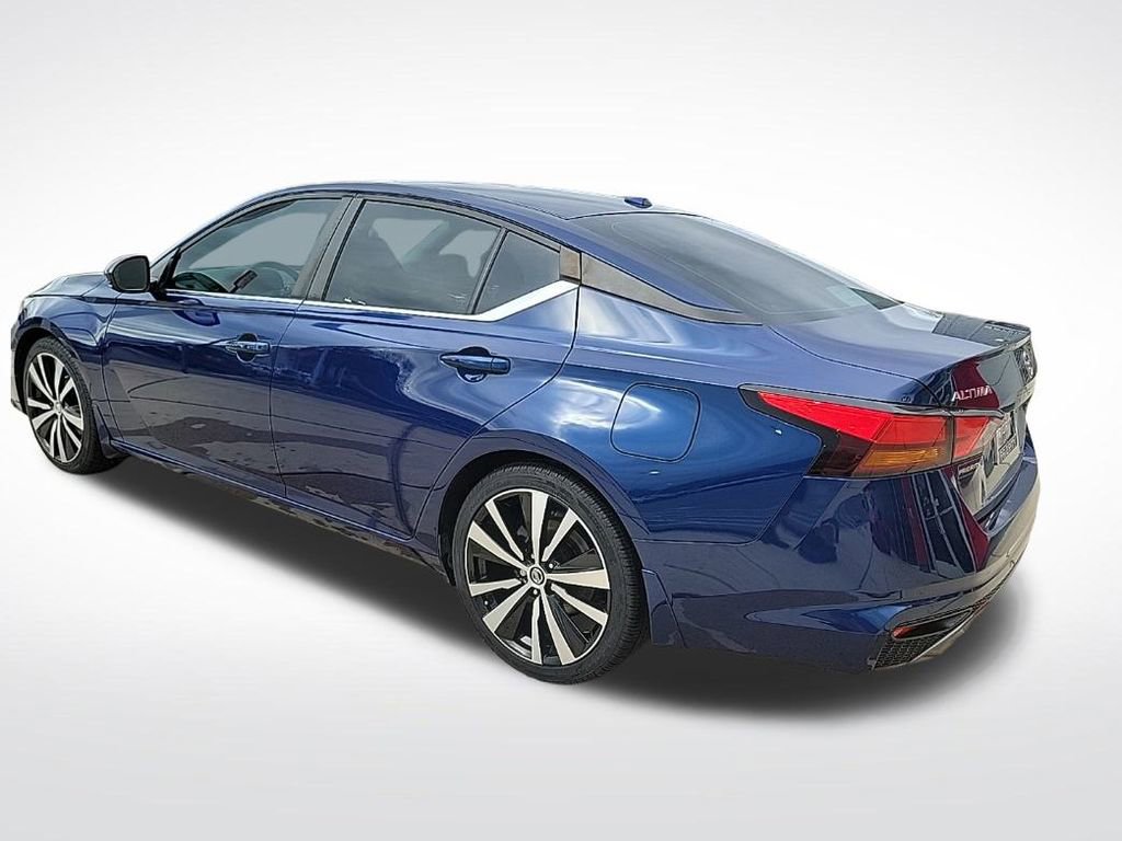 Used 2020 Nissan Altima 2.5 SR w/ Premium Package image 3