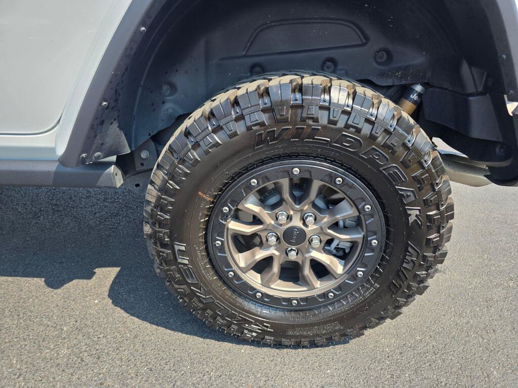 Used 2021 Jeep Wrangler Unlimited Rubicon w/ Dual Top Group AWD/4WD image 20