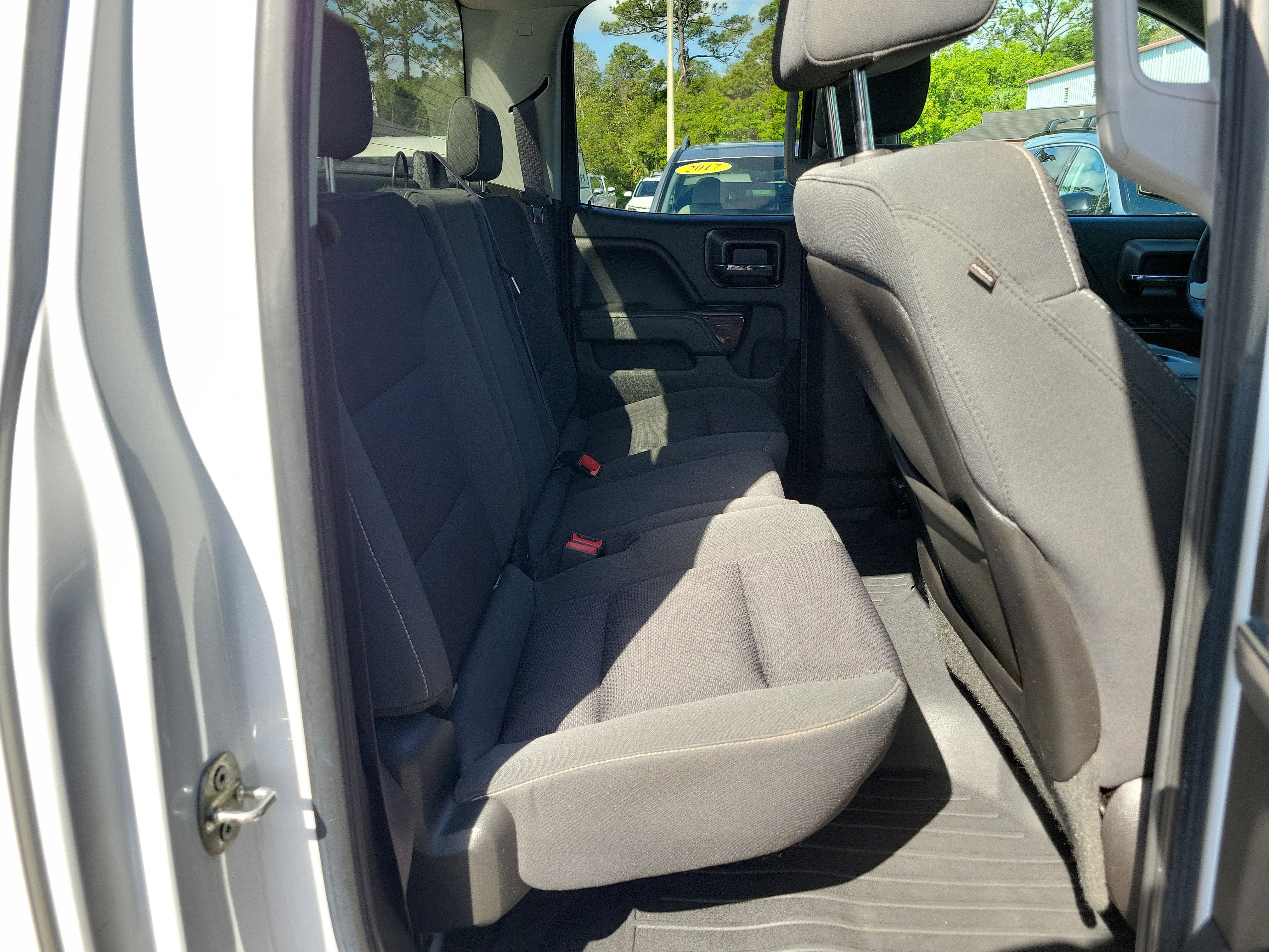 Used 2015 GMC Sierra 1500 SLE w/ SLE Value Package image 11