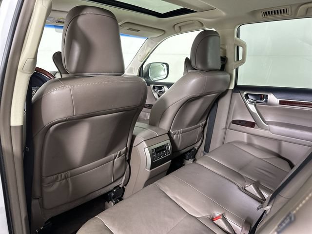 Used 2018 Lexus GX 460 Premium w/ Premium Package AWD/4WD image 22