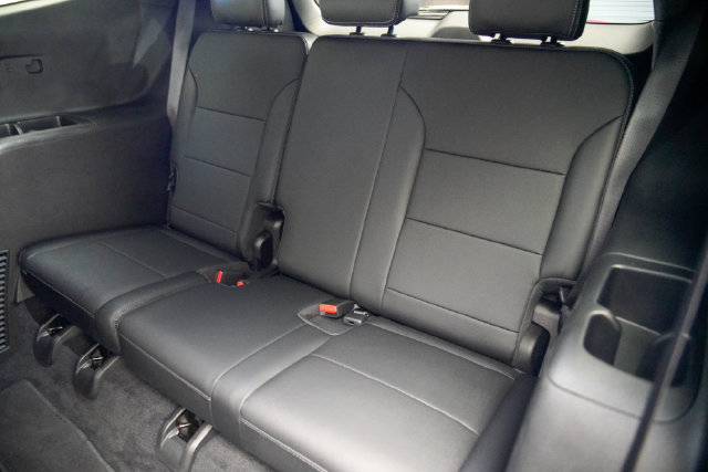 Used 2025 Buick Enclave Preferred FWD image 24