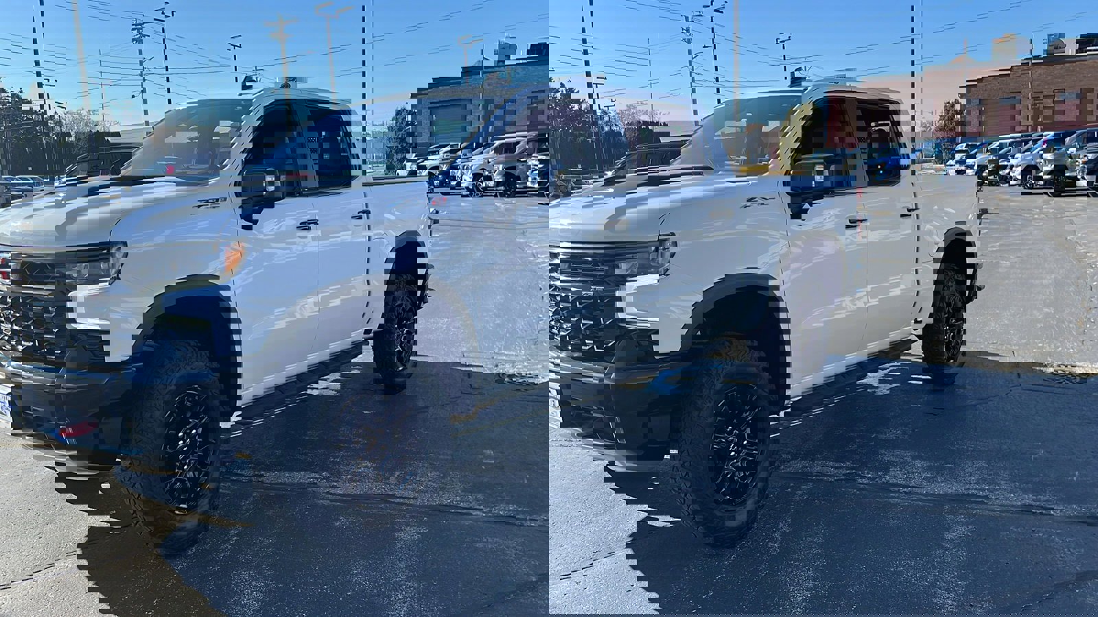 Used 2024 Chevrolet Silverado 1500 ZR2 w/ Technology Package image 4