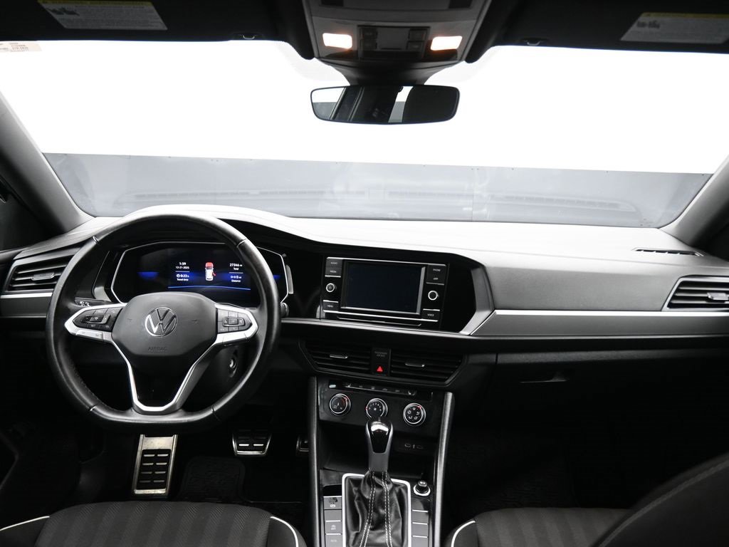 Used 2024 Volkswagen Jetta Sport image 34