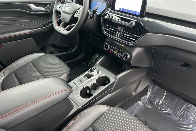 Used 2025 Ford Escape ST-Line w/ Equipment Group 301A image 14