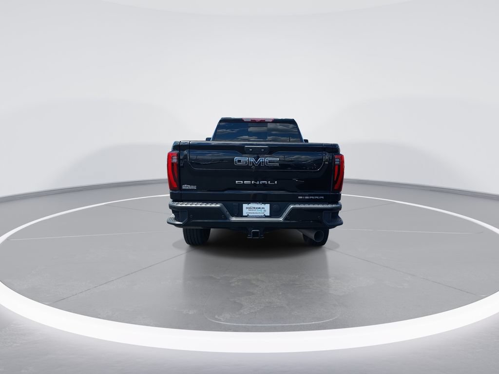 Used 2024 GMC Sierra 2500 Denali Ultimate AWD/4WD image 7