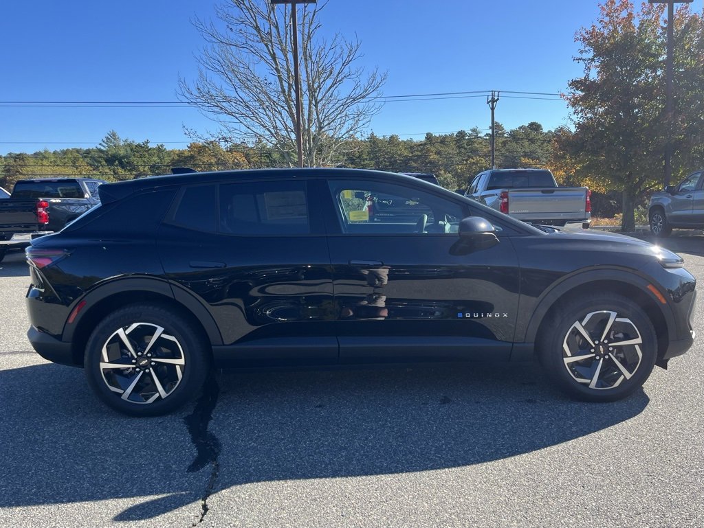 New 2026 Chevrolet Equinox EV LT w/ Comfort Package image 7
