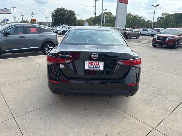 Used 2025 Nissan Sentra S image 6