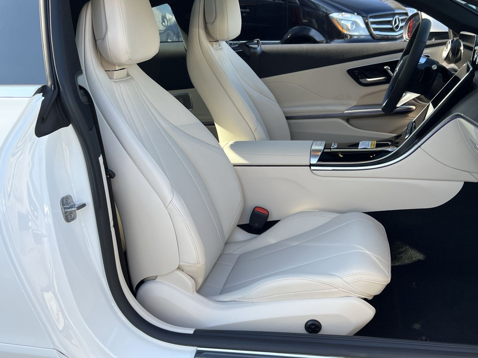 New 2026 Mercedes-Benz CLE 300 4MATIC Coupe image 26