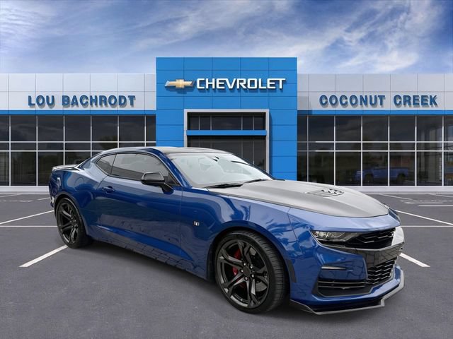 Used 2019 Chevrolet Camaro SS RWD image 2